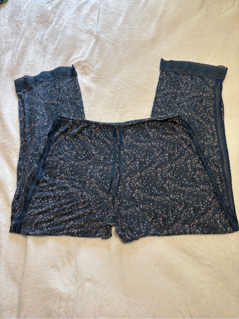 VICTORIA’S SECRET LOUNGE PANTS
